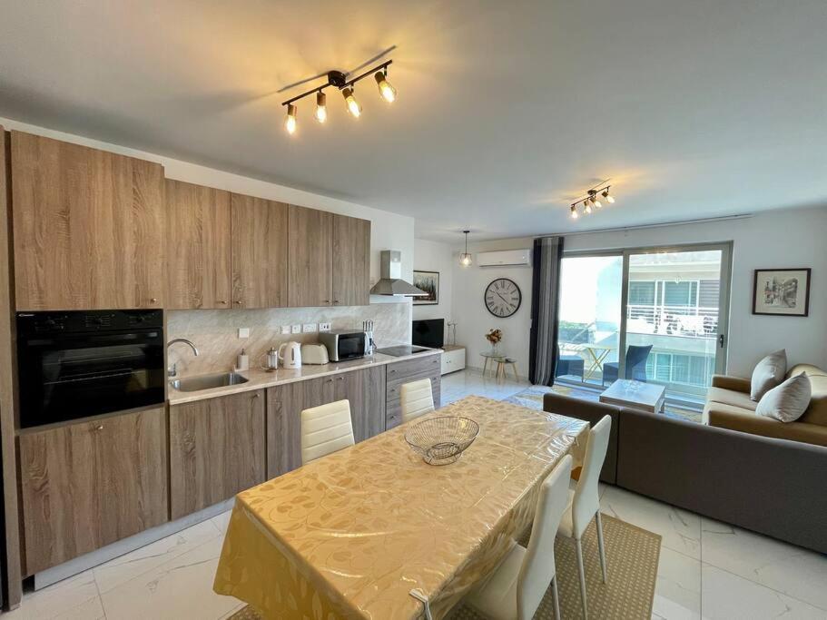 2Br Comfort Apartment Bugibba By Holi San Pawl il-Baħar Zewnętrze zdjęcie